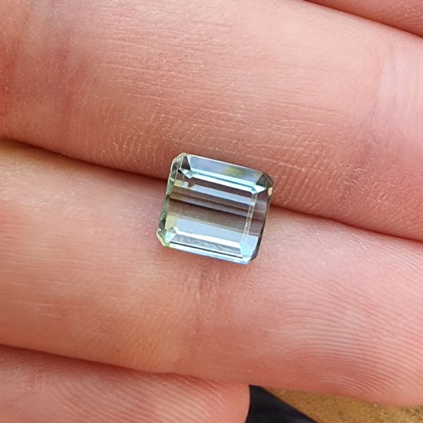 20220425_162110 turmalina albastru verzui