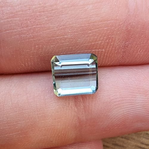 turmalina albastru verzui