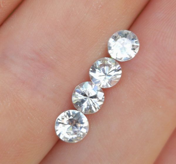 zircon natural alb zircon natural alb