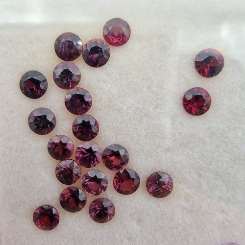 20221223_234245 safire roz netratate