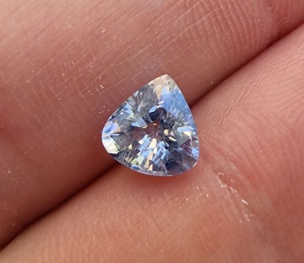 20230910_114336 Safir albastru