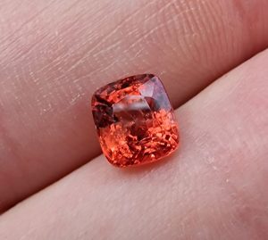 Spinel padparadscha
