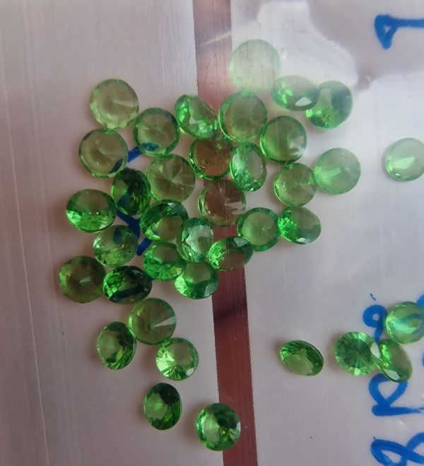 20230910_130200 Granat tsavorite