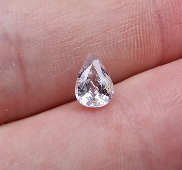 20230910_130920 Safir roz