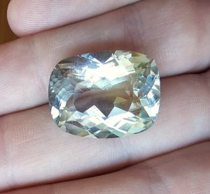 topaz verde