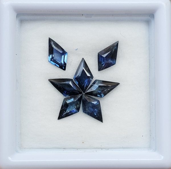 Safire albastre kite