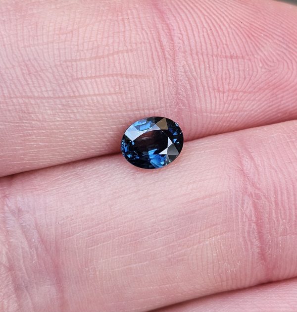 Safir natural albastru