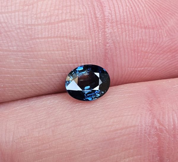 Safir natural albastru