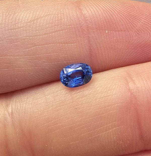 Safir albastru natural