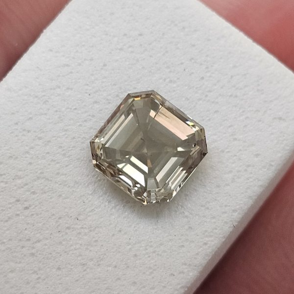 20251030_085029 diamant