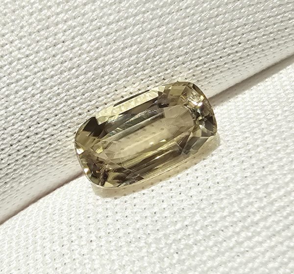 Diaspor color-change natural