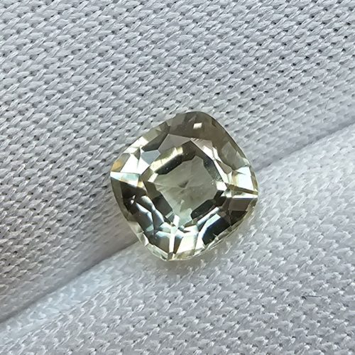 Diaspor color-change natural