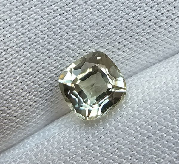 Diaspor color-change natural