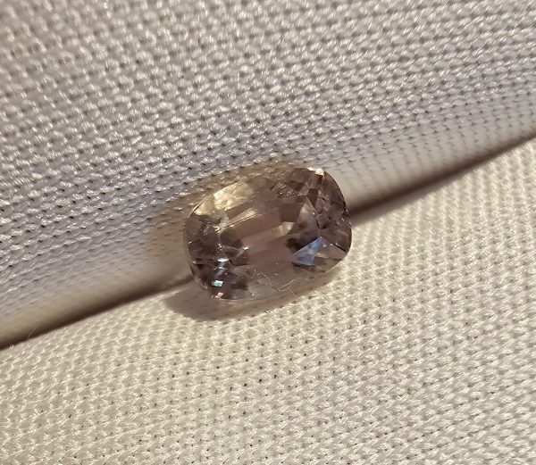 Diaspor color-change natural