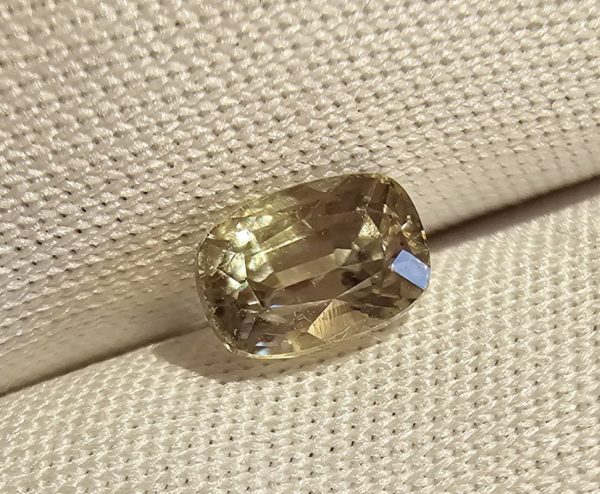 Diaspor color-change natural