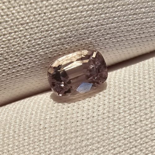 Diaspor color-change natural