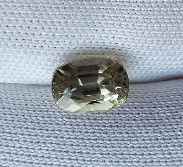 Diaspor color-change natural