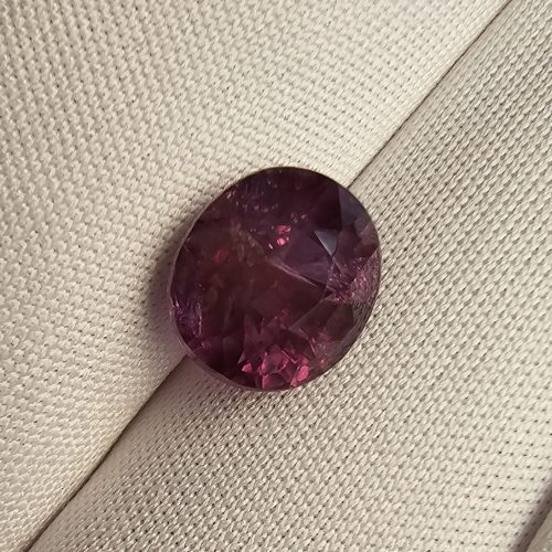 Safir natural 4.13 ct.