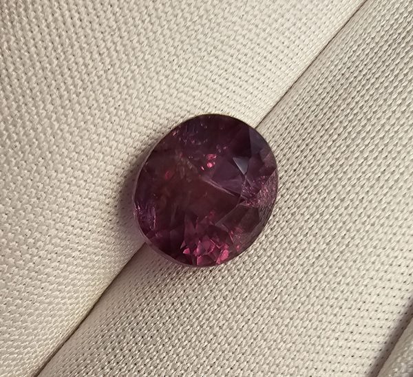 Safir natural 4.13 ct.