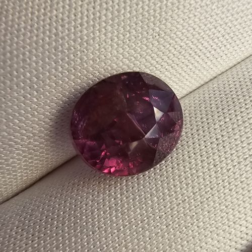 Safir natural 4.13 ct.