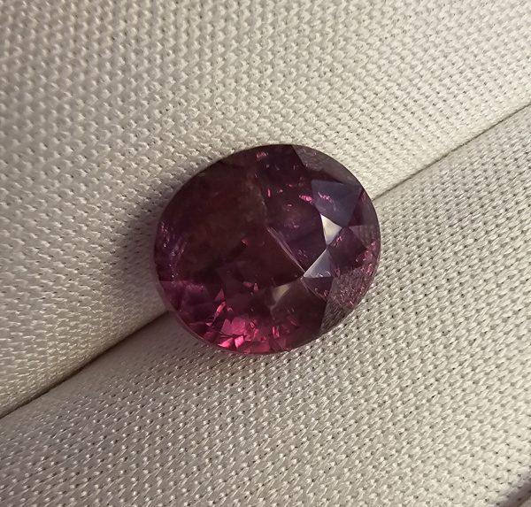 Safir natural 4.13 ct.