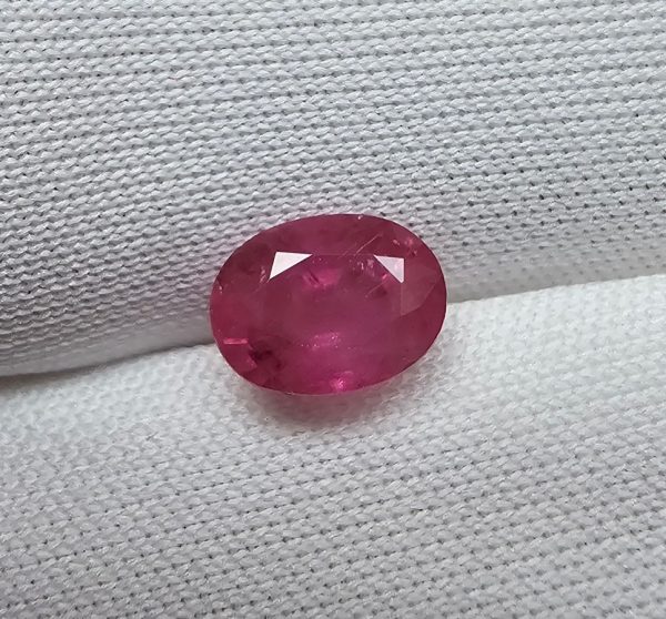 20260106_154749 Safir natural roz