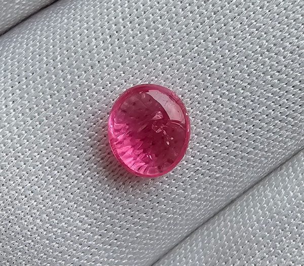 Spinel natural