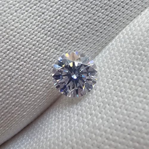 diamant natural briliant