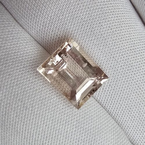 20260106_160829 Morganit natural