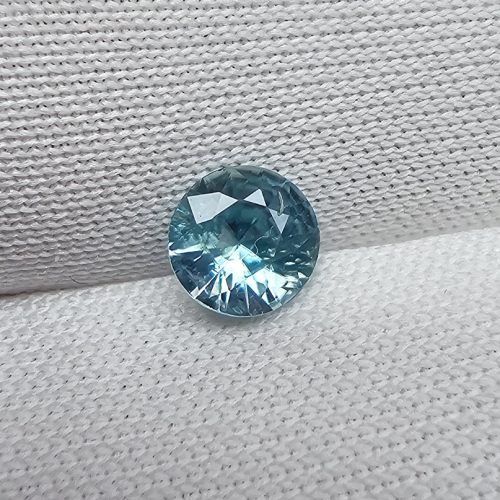 Zircon natural albastru