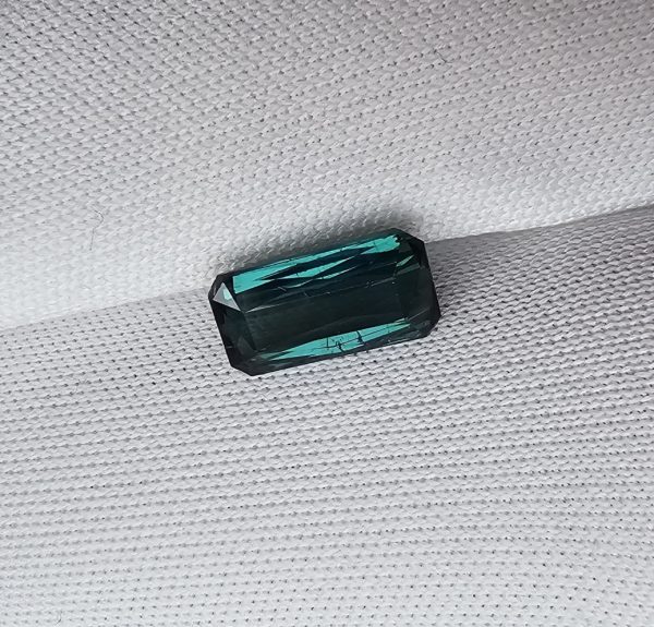 20260315_084122 turmalina naturala verde