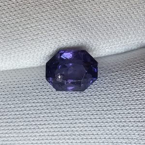 Safir mov netratat