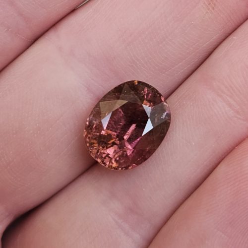 Turmalina roz naturala