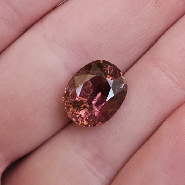 Turmalina roz naturala