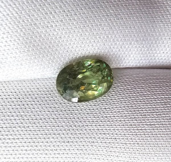 granat demantoid