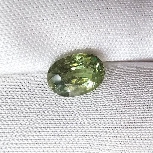 granat demantoid