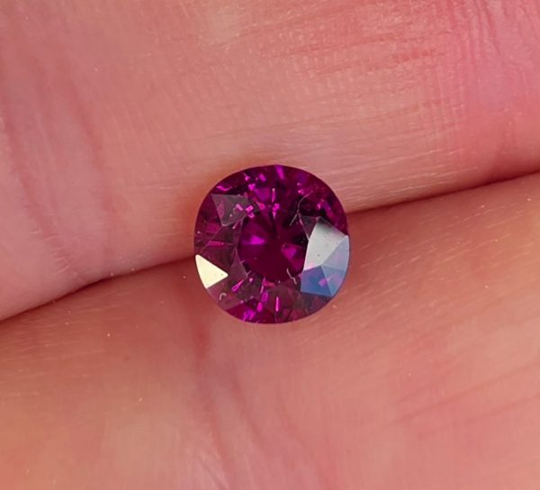 20260530_082746 granat color-change 1.91 ct
